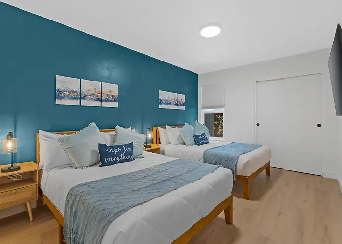 Peaceful Getaway - Location, Family-friendly & Pool Table! *